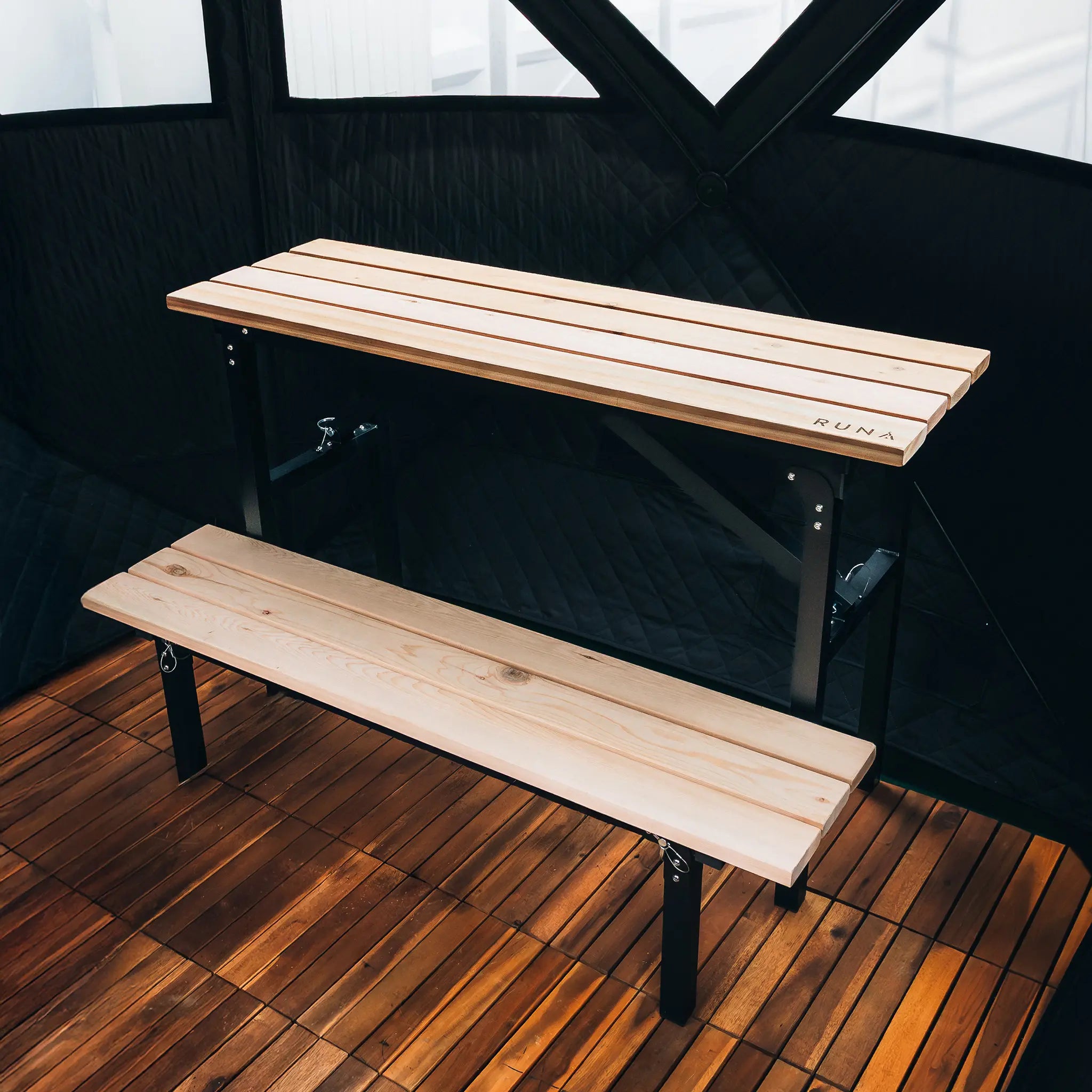 2 Stufige Saunabank in der Zeltsauna