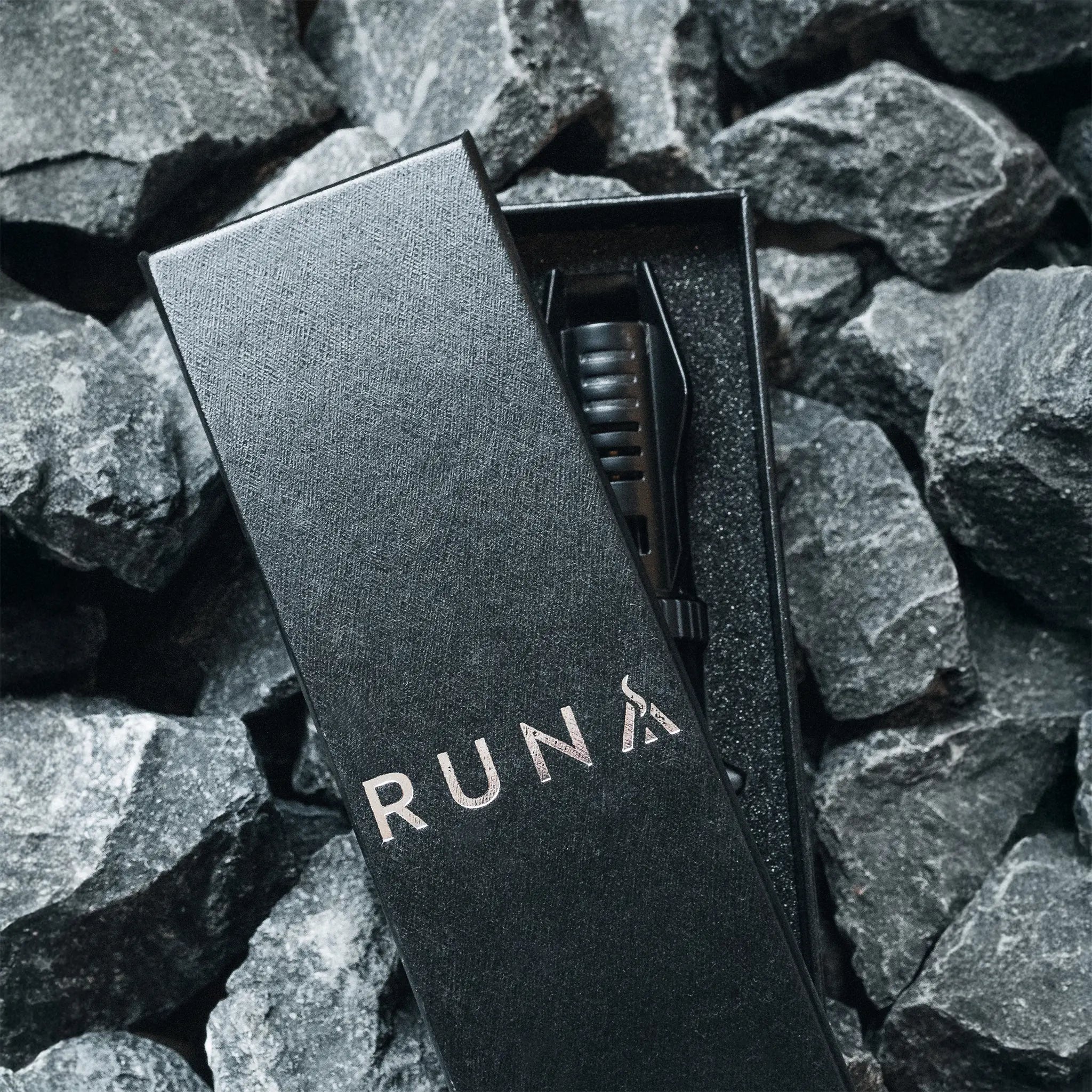 Sturmfeuerzeug von RUNA - Verpackung